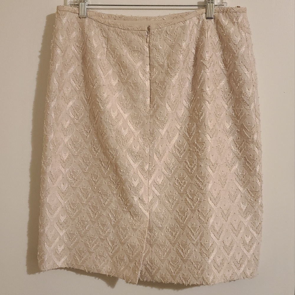 Preston & York Pencil Skirt - Picture 3 of 6